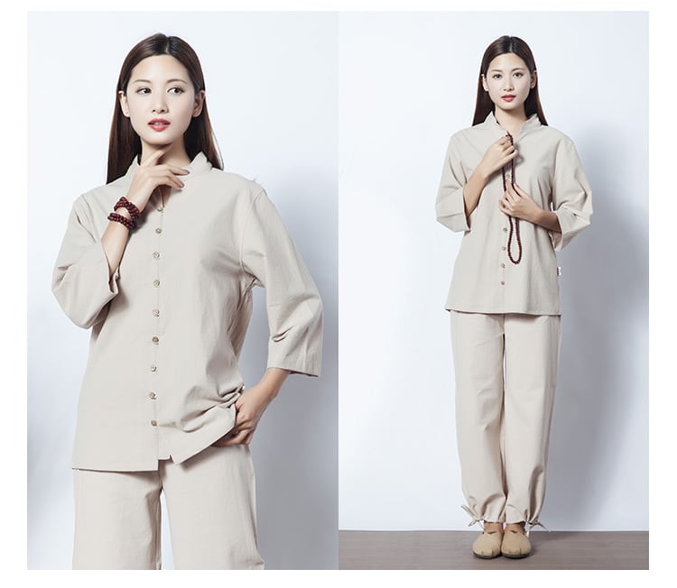 女性の太極拳練習服